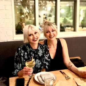 Meet your Posher, Carrie